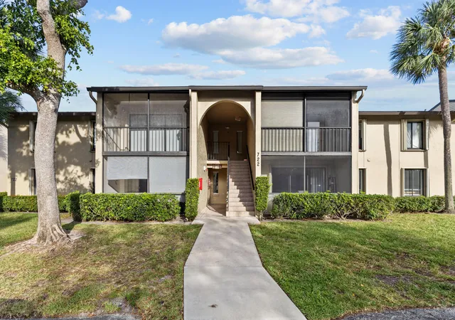 Listing Photo 2 - Condo for sale in building located at 722 Sunny Pine Wy, Greenacres, FL 33415 - Unit #D1