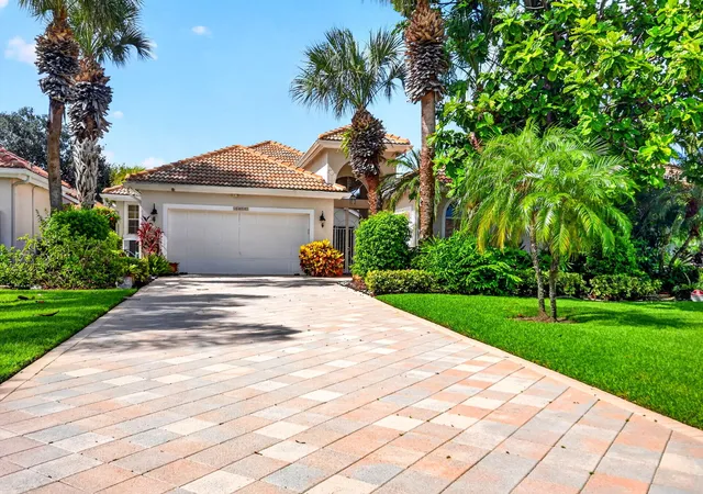 Photo 2 of Single family home for sale at 10694 Greenbriar Villa Dr, Lake Worth, FL 33449 | MLS# B26051720 | Listing updated on 2026-09-28
