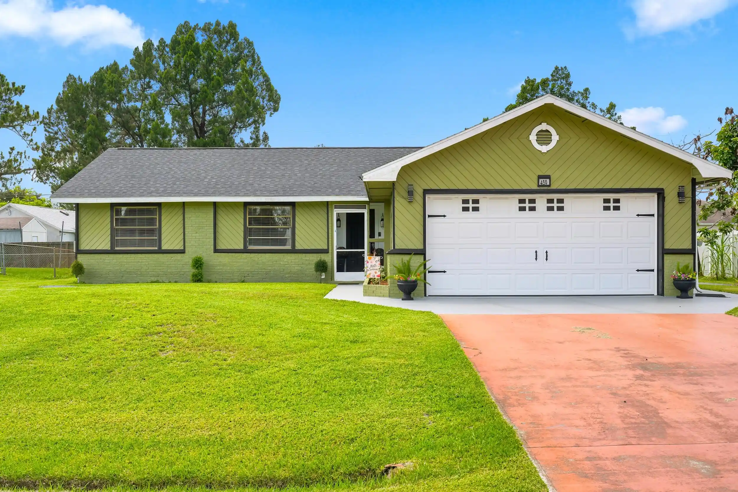 Photo 1 of Single family home for sale at 450 Se Thornhill Dr, Port Saint Lucie, FL 34984 | MLS# B26051766 | Listing updated on 2026-10-29