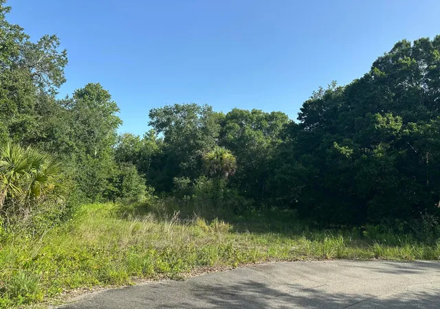 1st image of 623 Ne 138th St, Okeechobee, FL 34972 | MLS# B26051780