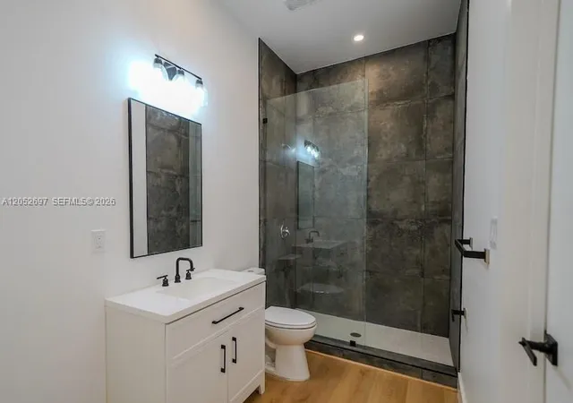 3rd image of 112 Nw 24Th Ct, Miami, FL 33125 | MLS# A12052697