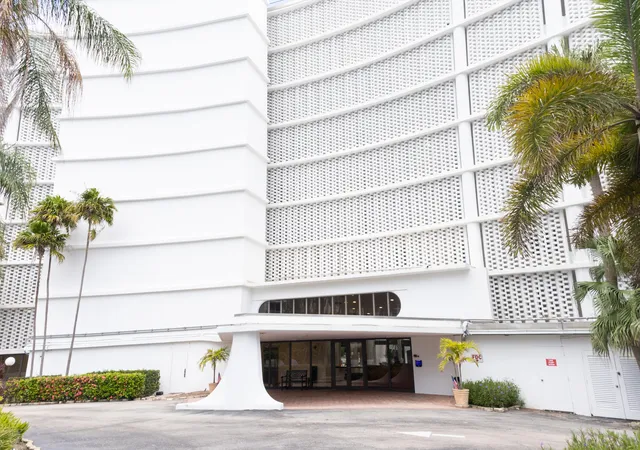 Photo 3 of Condo for sale at 3590 S Ocean Blvd #101, Palm Beach, FL 33480 | MLS# B26051878 | Listing updated on 2026-10-09