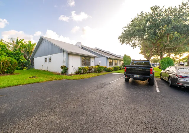 Photo 3 of Single family home for sale at 6020 Nw 3rd Street #6020, Margate, FL 33063 | MLS# B26051963 | Listing updated on 2026-10-01