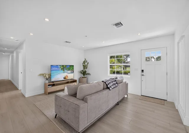 Photo 3 of Single family home for sale at 3400 Parker Ave, West Palm Beach, FL 33405 | MLS# B26051981 | Listing updated on 2026-10-02