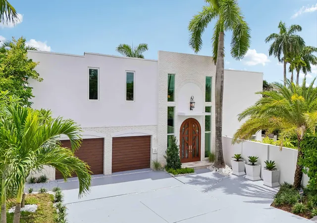 Photo 1 of Single family home for sale at 1020 Se 9th Avenue, Fort Lauderdale, FL 33316 | MLS# B26052050 | Listing updated on 2026-09-24