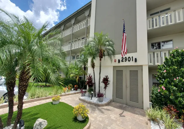 Photo 2 of Condo for sale at 2901 Victoria Cir #F2, Coconut Creek, FL 33066 | MLS# B26052085 | Listing updated on 2026-09-23