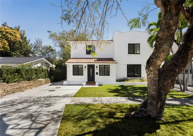 Photo 1 of Single family home for sale at 7111 SW 63rd Avenue, South Miami, FL 33143 | MLS# A12049557 | Listing updated on 2026-10-30