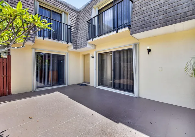 Homes for sale in Delray Beach, FL | 2887 SW 22nd Cir, Delray Beach, FL 33445