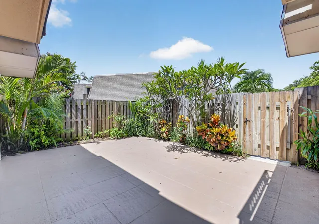 Homes for sale in Delray Beach, FL | 2887 SW 22nd Cir, Delray Beach, FL 33445