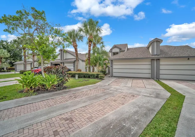 Photo 3 of Townhouse for sale at 1109 Landings Blvd, Greenacres, FL 33413 | MLS# B26052126 | Listing updated on 2026-09-24