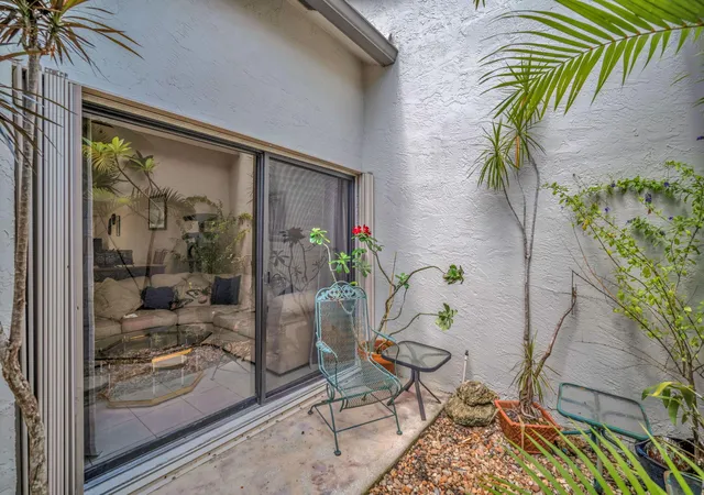 Photo 3 of Townhouse for sale at 1109 Landings Blvd, Greenacres, FL 33413 | MLS# B26052126 | Listing updated on 2026-09-24