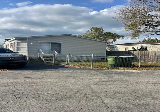 4th image of 220 Ne 12Th Ave #LOT 160, Homestead, FL 33030 | MLS# A12053503
