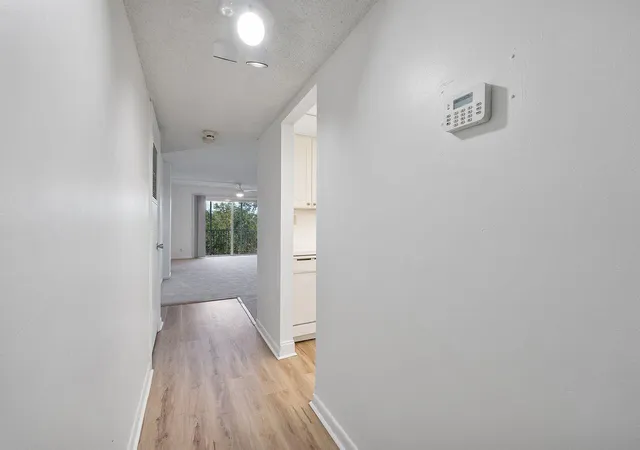 Listing Photo 3 - Condo for sale in building located at 1075 Riverside Dr, Coral Springs, FL 33071 - Unit #508