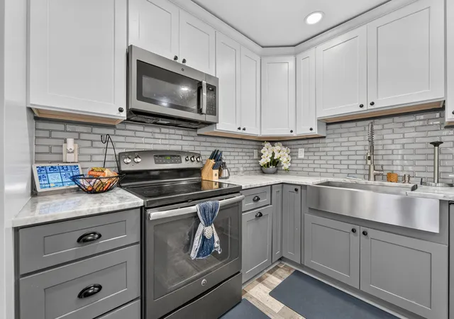 Photo 3 of Townhouse for sale at 2242 Nw 39th Avenue, Coconut Creek, FL 33066 | MLS# B26052232 | Listing updated on 2026-09-26