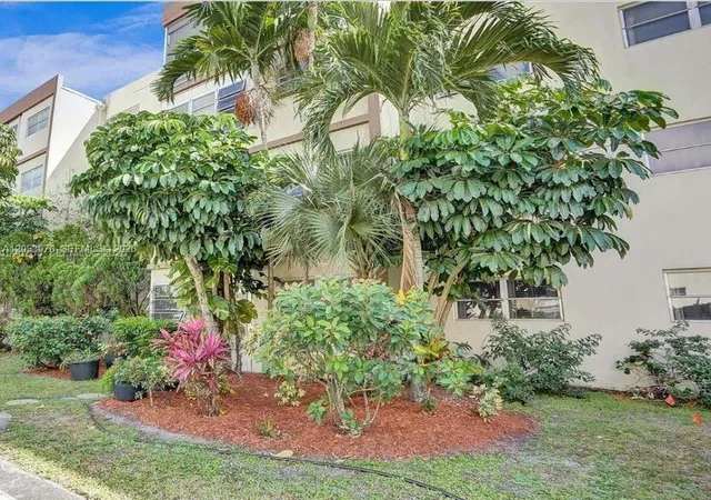 2nd image of 4047 NW 16 403, Lauderhill, FL 33313