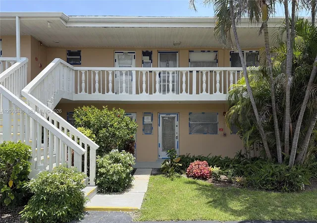 1st image of 2131 Ne 1st Ct #103, Boynton Beach, FL 33435 | MLS# A12053436