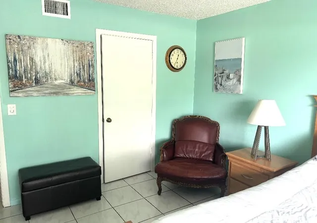 Homes for sale in Greenacres, FL | 101 Lake Pine Circle, Greenacres, FL 33463 | Houzeo