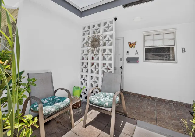 Photo 3 of Single family home for sale at 1180 S Drive Cir #A, Delray Beach, FL 33445 | MLS# B26052388 | Listing updated on 2026-09-23
