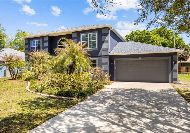 Photo 3 of Single family home for sale at 813 Evernia St, Sebastian, FL 32958 | MLS# B26052398 | Listing updated on 2026-09-23
