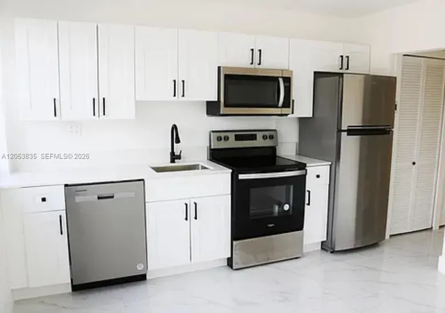 4th image of 1237 Nw 33Rd Ave, Miami, FL 33125 | MLS# A12053835