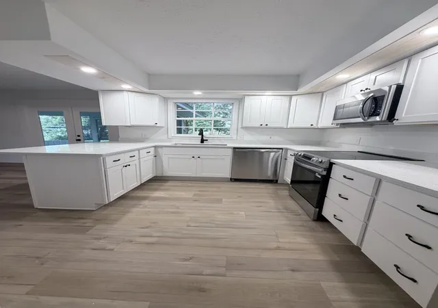 Sale Pending at 180 8th Court, Vero Beach, FL 32962 | MLS# B26052478 | Listing updated on 2026-10-01