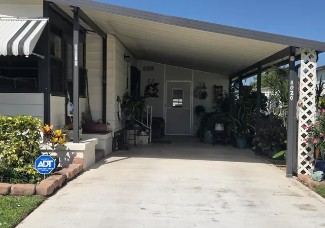 Photo 2 of Manufactured home for sale at 8020 Se Shenandoah Dr, Hobe Sound, FL 33455 | MLS# B26052869 | Listing updated on 2026-09-23