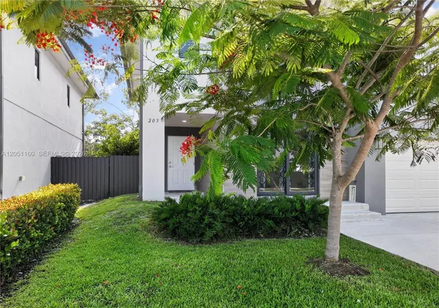 3rd image of 205 Nw 12Th Ct, Florida City, FL 33034 | MLS# A12051160