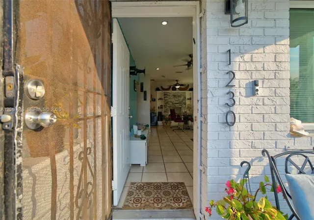 5th image of 1230 Nw 84Th Ter, Miami, FL 33147 | MLS# A12046646