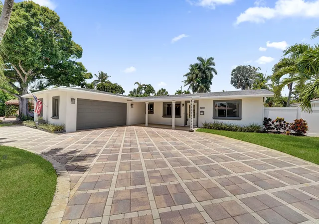 Photo 2 of Single family home for sale at 1745 Ne 36th Street, Oakland Park, FL 33334 | MLS# B26053114 | Listing updated on 2026-10-02