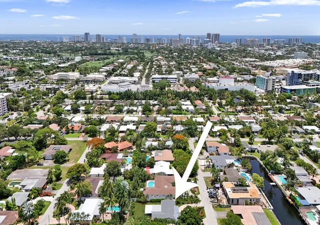 Photo 3 of Single family home for sale at 1745 Ne 36th Street, Oakland Park, FL 33334 | MLS# B26053114 | Listing updated on 2026-10-02