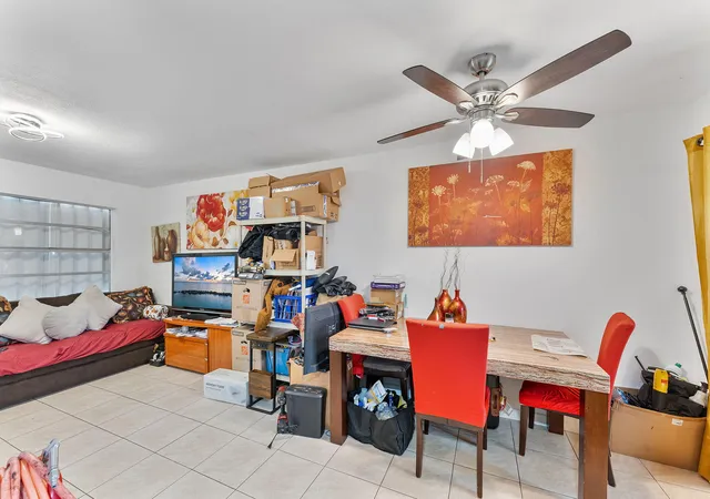 Photo 4 of House for sale at 5735 Kumquat Rd, West Palm Beach, FL 33413 | MLS# B26053120 | Listing updated on 2026-10-08