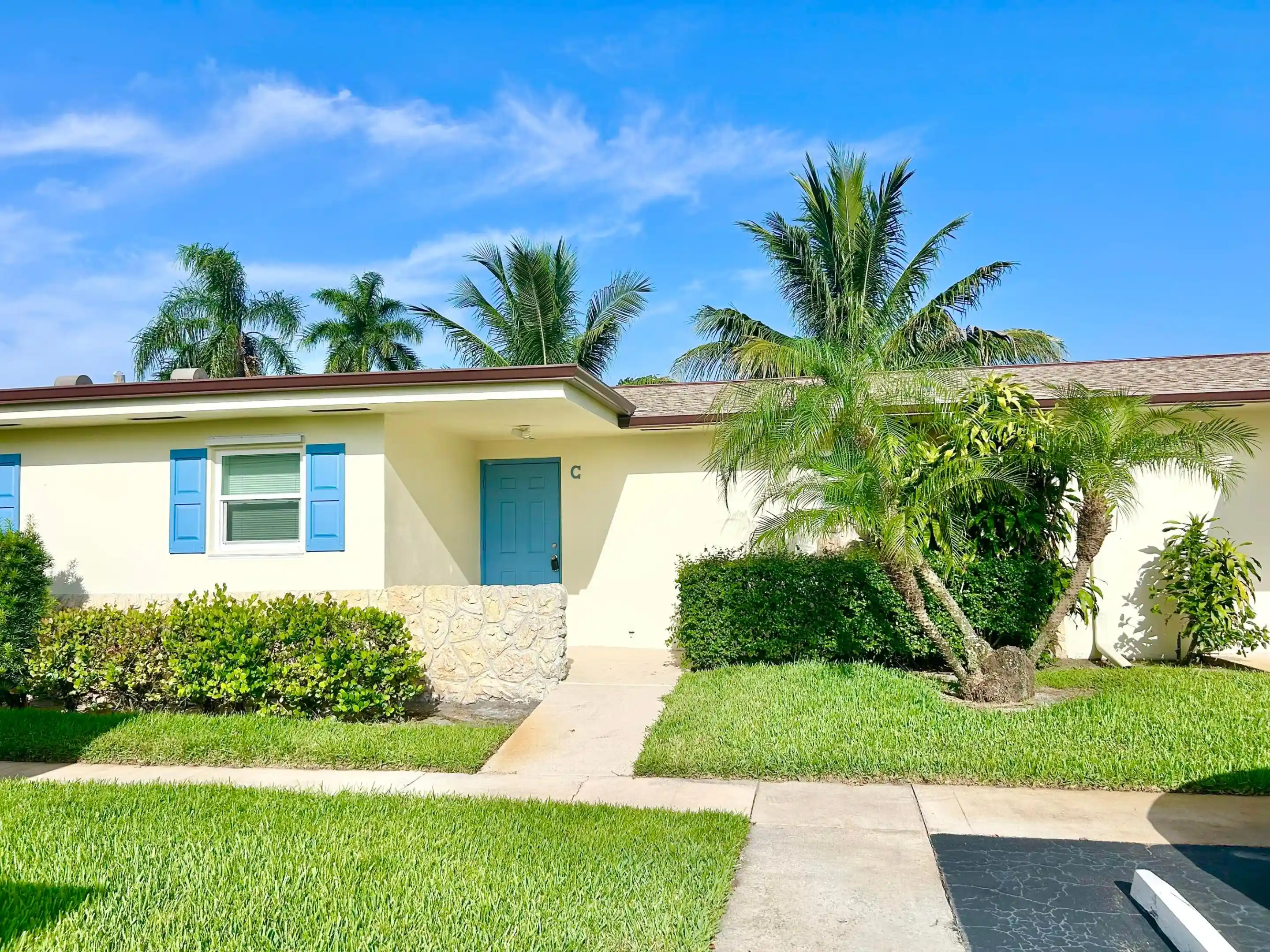 Photo 1 of Single family home for sale at 2844 Crosley Dr E #C, West Palm Beach, FL 33415 | MLS# B26053145 | Listing updated on 2026-10-27