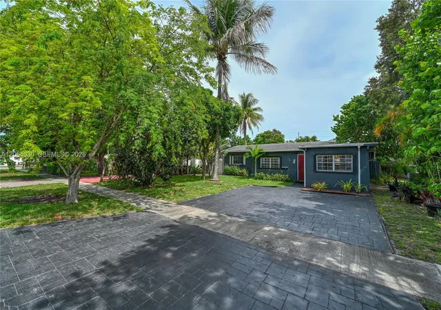 1st image of 76 Ne 170th St, North Miami Beach, FL 33162 | MLS# A12054030