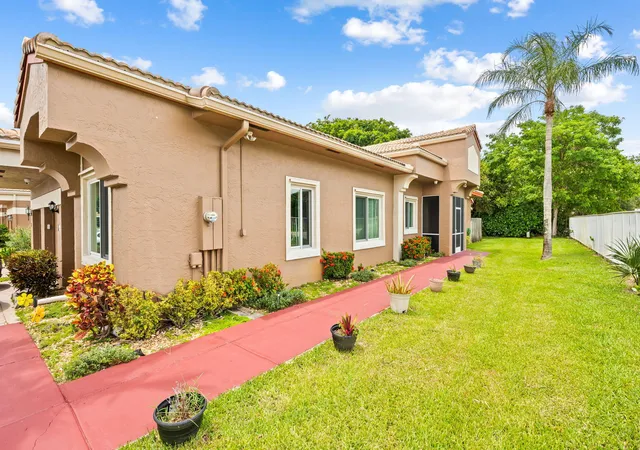 Photo 1 of Single family home for sale at 10156 Lombardy Dr, Tamarac, FL 33321 | MLS# B26053228 | Listing updated on 2026-09-24