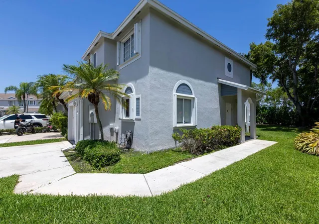 Photo 2 of Townhouse for sale at 1130 Sw 44th Avenue, Deerfield Beach, FL 33442 | MLS# B26053266 | Listing updated on 2026-10-02