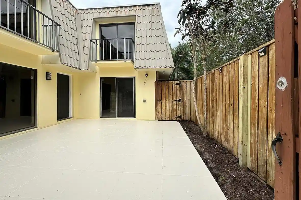 Photo 1 of Condo for sale at 1700 Embassy Dr #Apt 402, West Palm Beach, FL 33401 | MLS# B26053317 | Listing updated on 2026-09-23