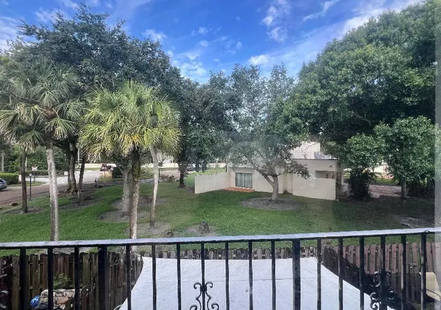Photo 2 of Townhouse for sale at 113 Nw 115th Terrace, Plantation, FL 33325 | MLS# B26053325 | Listing updated on 2026-09-23