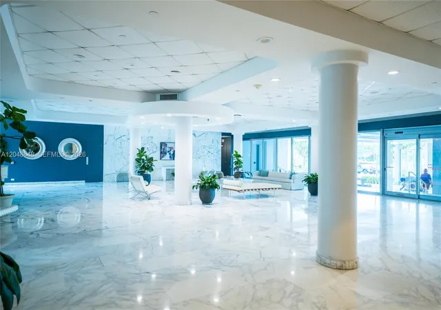 4th image of 5055 Collins Ave, Miami, FL 33140