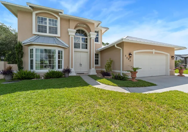 3rd image of 5545 Nw Kappa Ct, Port St Lucie, FL 34986 | MLS# B26053367