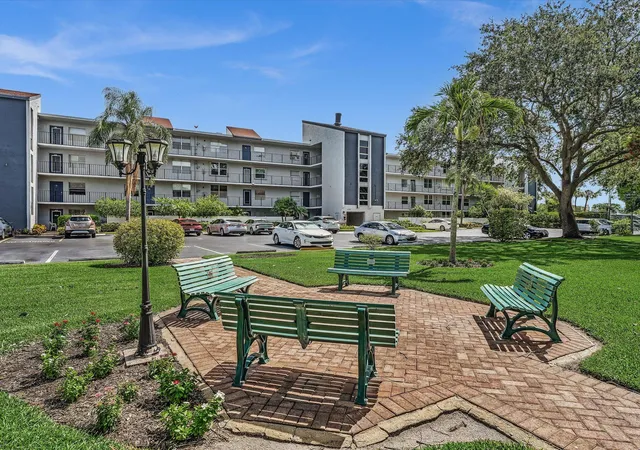 55th image of 14701 Cumberland Dr #3060, Delray Beach, FL 33446 | MLS# B26053404