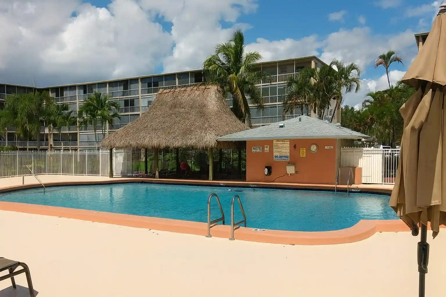 Listing Photo 1 - Condo for sale in 4650 Washington St located at 4650 Washington St, Hollywood, FL 33021 - Unit #207