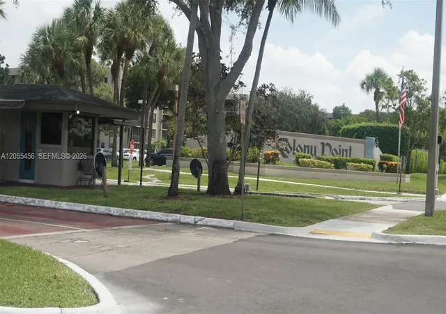 42nd image of 1100 Colony Point Cir #206, Pembroke Pines, FL 33026 | MLS# A12055456