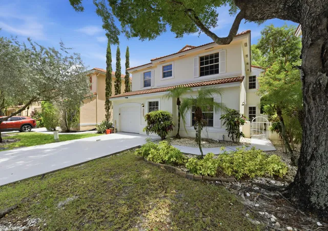 Photo 3 of Single family home for sale at 10837 Nw 46th Drive, Coral Springs, FL 33076 | MLS# B26053567 | Listing updated on 2026-10-02