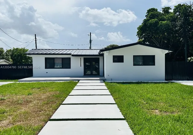 2nd image of 430 Sw 100th Ave, Sweetwater, FL 33174 | MLS# A12054760
