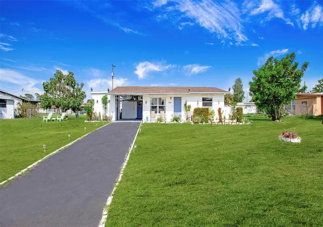 Photo 1 of Single family home for sale at 515 York Rd, Lehigh Acres, FL 33936 | MLS# B26053741 | Listing updated on 2026-09-23