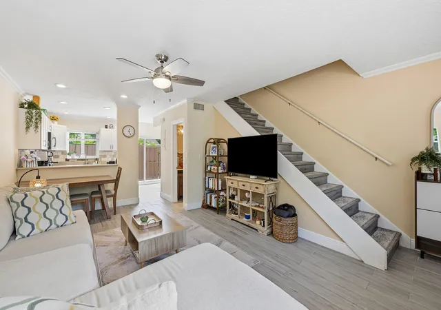 2nd image of 47 Ne 20th Ct #1H, Wilton Manors, FL 33305 | MLS# B26053758