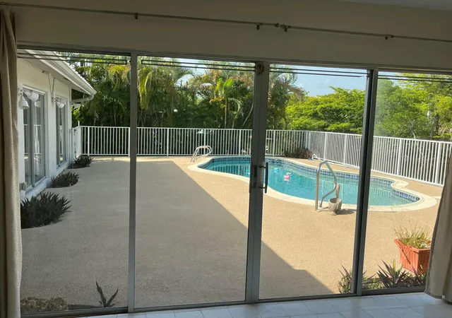 Photo 4 of Single family home for sale at 4804 Mango Dr, Tamarac, FL 33319 | MLS# B26053792 | Listing updated on 2026-10-08