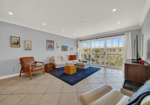 Photo 3 of Condo for sale at 1501 E Broward Blvd #810, Fort Lauderdale, FL 33301 | MLS# B26053805 | Listing updated on 2026-10-09