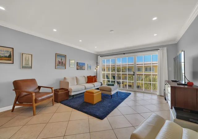 Photo 4 of Condo for sale at 1501 E Broward Blvd #810, Fort Lauderdale, FL 33301 | MLS# B26053805 | Listing updated on 2026-10-09