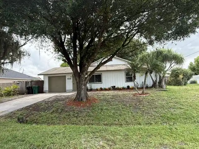 Photo 1 of Single family home for sale at 2008 Sw Hampshire Ln, Port St Lucie, FL 34953 | MLS# B26053835 | Listing updated on 2026-10-15